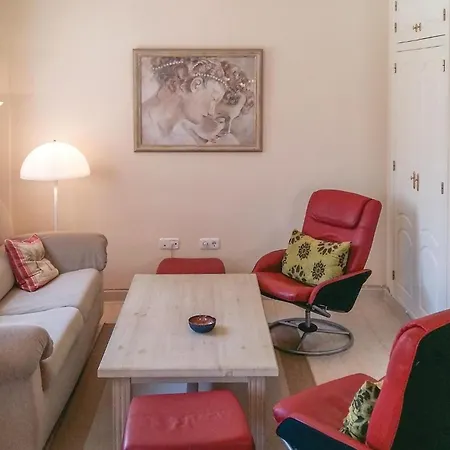 Cozy In Orihuela Costa With Kitchen Dehesa de Campoamor (Orihuela Costa)